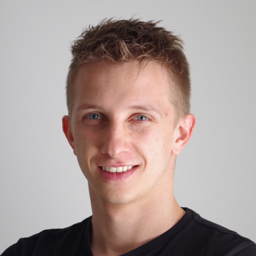 Martin Konop Foto | Phrase